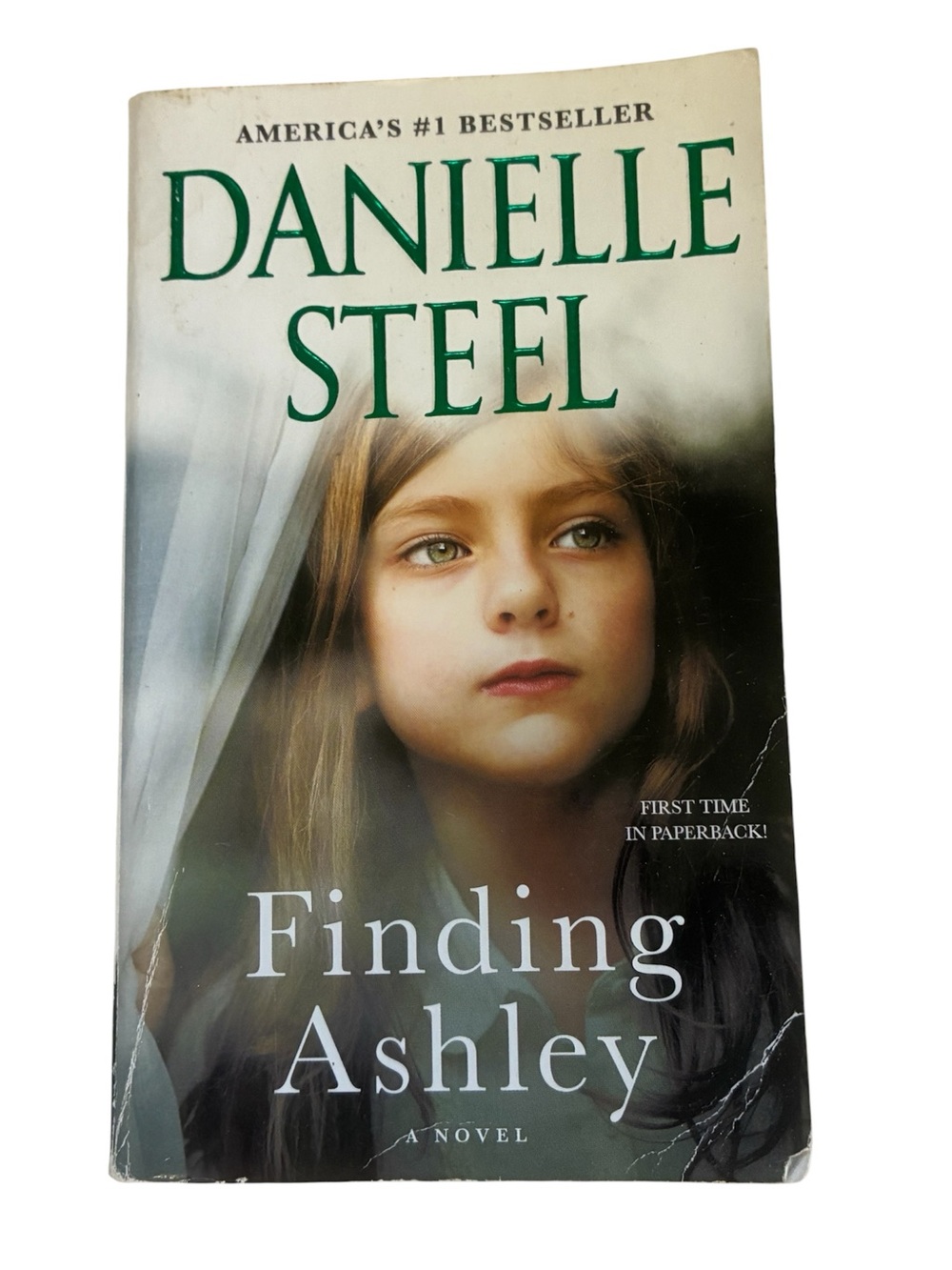 3/$15 🎉 DANIELLE STEEL ‘FINDING ASHLEY’ NOVEL PAPERBACK BOOK